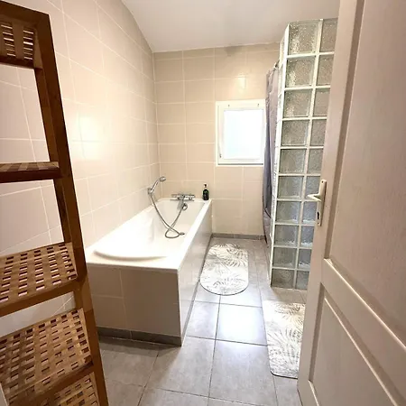 La Maison Du Paradis By Gc - Jacuzzi - Sauna - Piscine Apartamento *